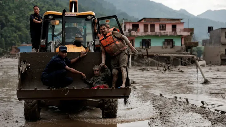 नेपाल तिब्बत सीमा पर तबाही का मंजर, 469 की मौत, 1000 से ज्यादा लापता जिनमें बड़ी संख्या भारतीय भी शामिल
